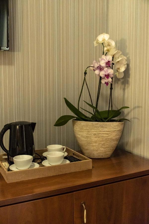 Mali Hotel Porat Budva Luaran gambar