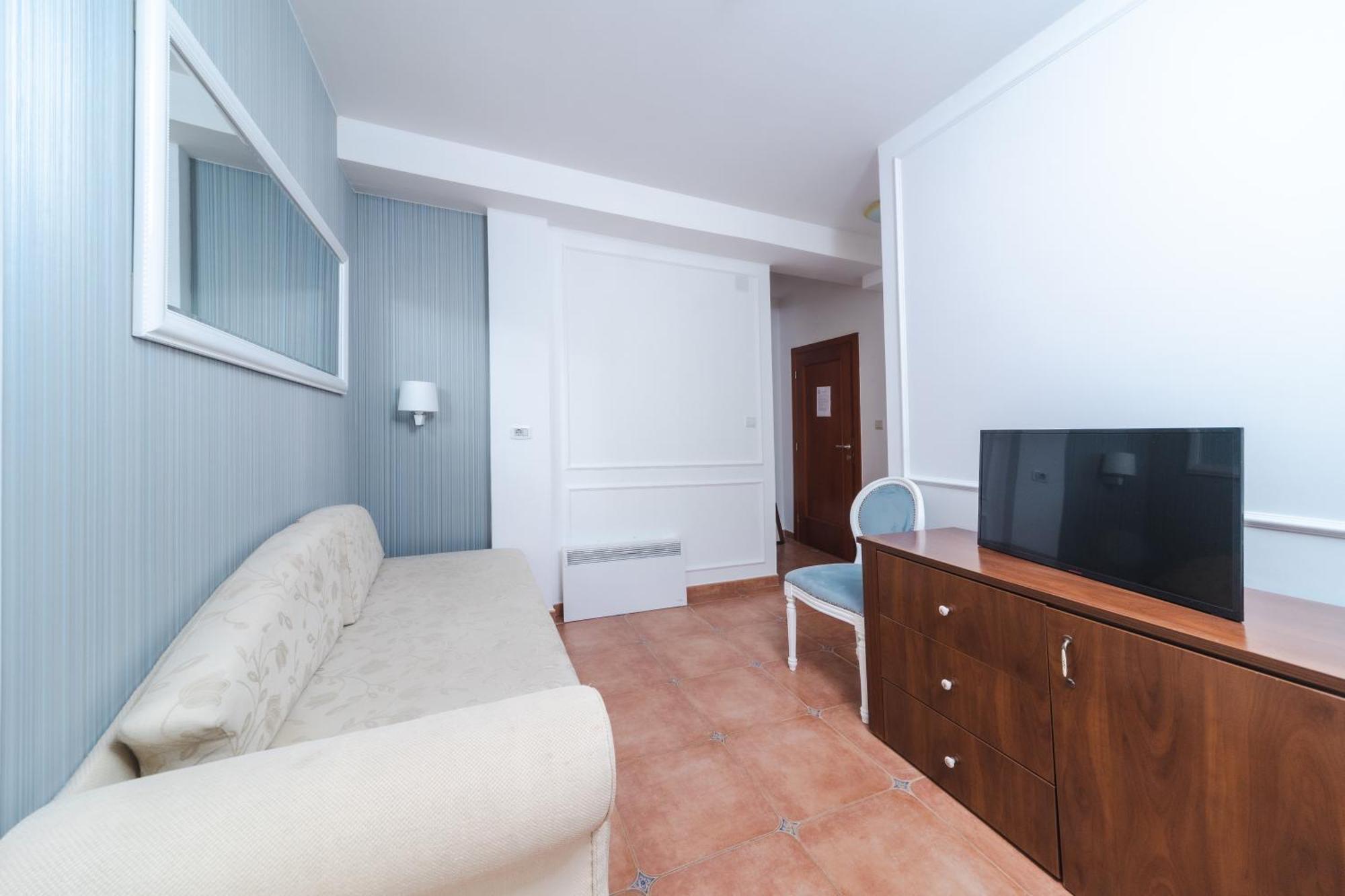 Mali Hotel Porat Budva Bilik gambar